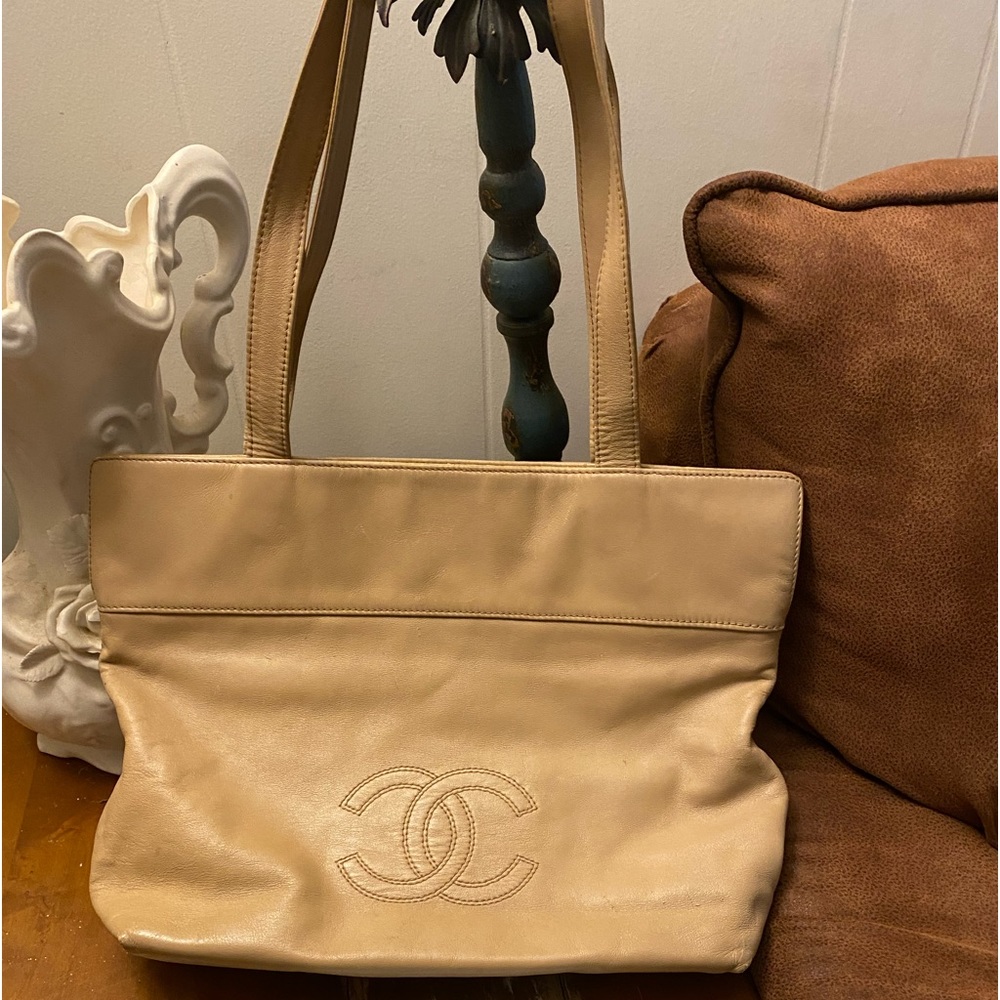 Authentic Chanel purse.